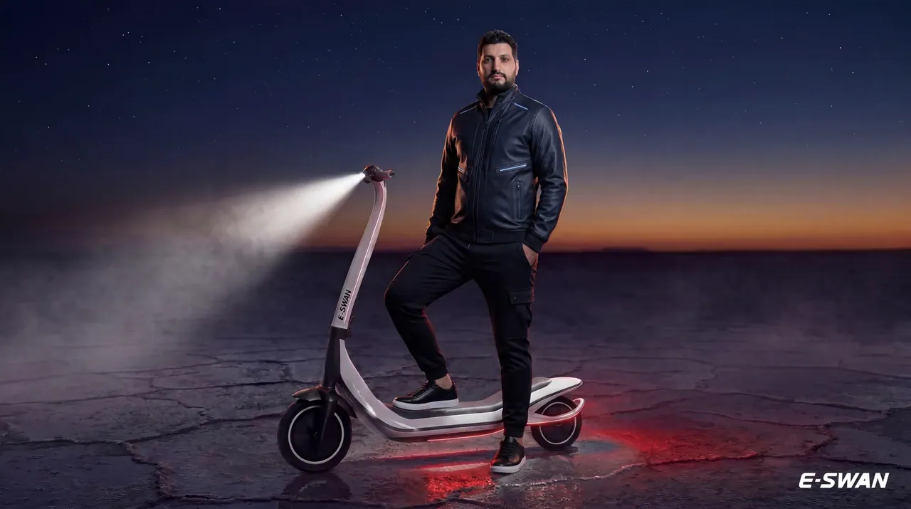 E-Swan - Premium electric scooter concept (3D work by MS3DSTUDIO) 10